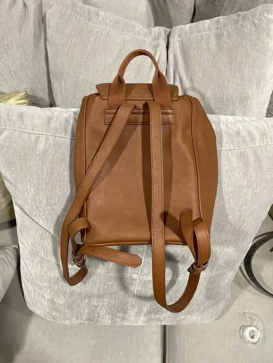 Universal Thread - Picture 3 of 9